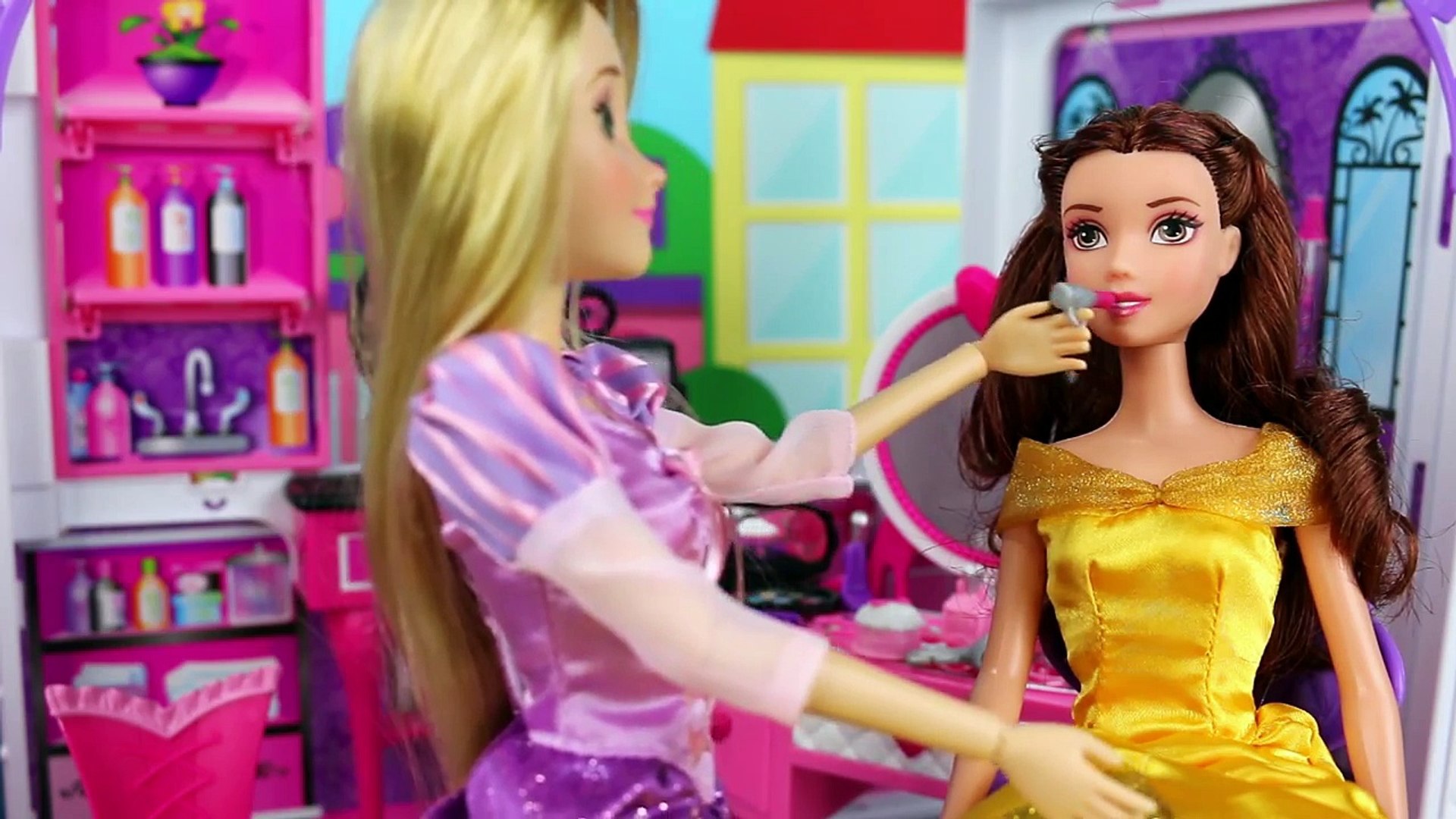 Frozen Anna Elsa And Barbie Visit Rapunzels Hair Beauty Salon With Kristoff And Belle Disneytoysfan Video Dailymotion