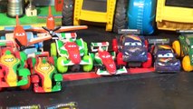 Pixar Cars Unboxing NEW Jeff Gorvette HydroWheels with Lightning McQueen and Mater at the Pool