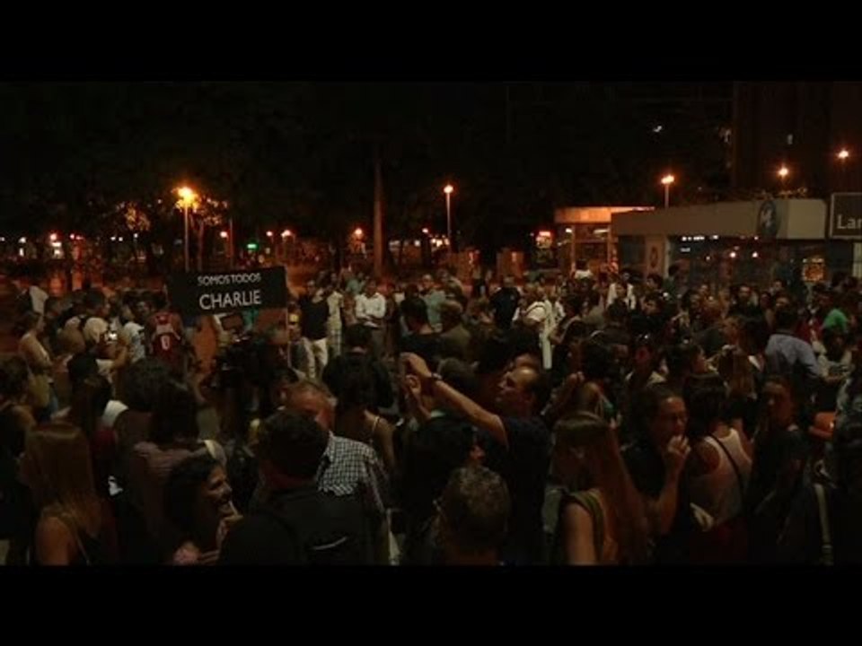 Vigils in Latin America pay tribute to Paris attack victims