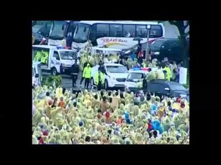 Pope arrives safely in Leyte