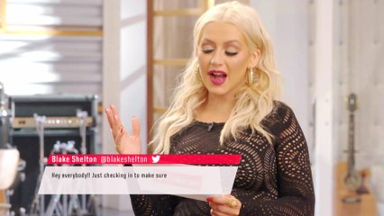 TV S10 - Coaches Read Blake's Tweets (Digital Exclusive)