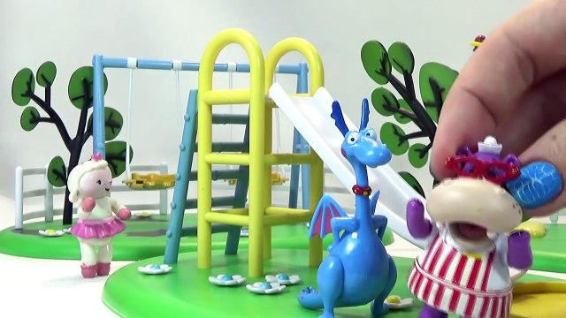 Доктор Плюшева мультик с игрушками. Открываем игрушку Мини Клиника Доктора Плюшевой