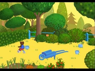 Petit ours brun prend son bain