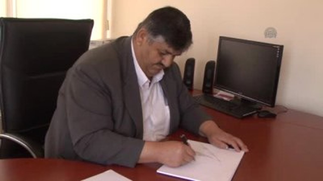 Ölümsüz Şiirleri Tuvale Yansıtıyor