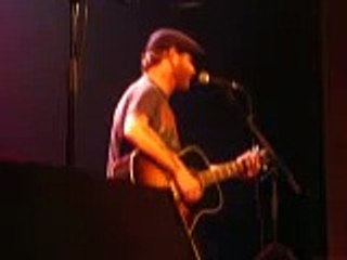 Corey Taylor Sings scooby doo theme Montreal december 1 2011