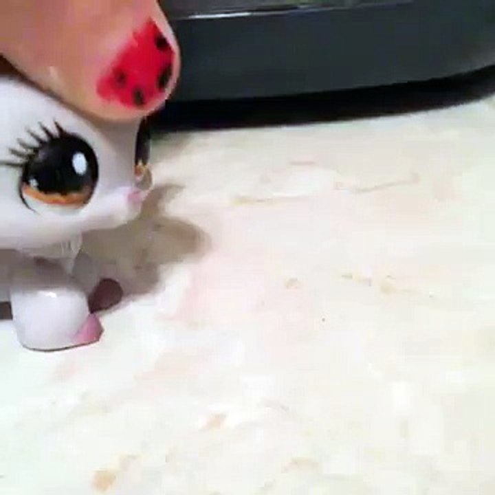 LPS~Sneezing Is IlLeGaL!! {Funny, Short}