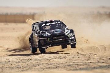 Télécharger la video: Gymkhana 8 de Ken Block