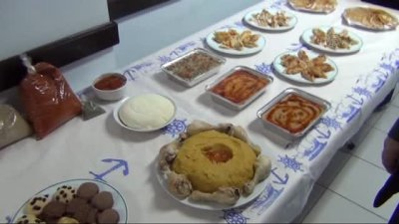 Çerkez Yemeklerine Kafkas Ezgileri Eşlik Ediyor