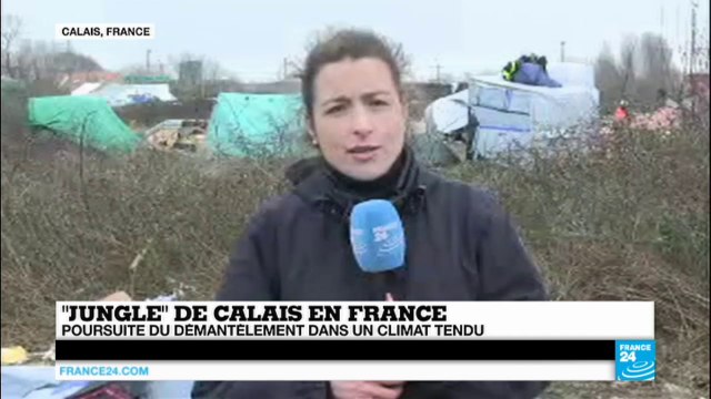 Calais : Affrontements entre CRS et migrants lors du démantèlement d'une partie de la Jungle