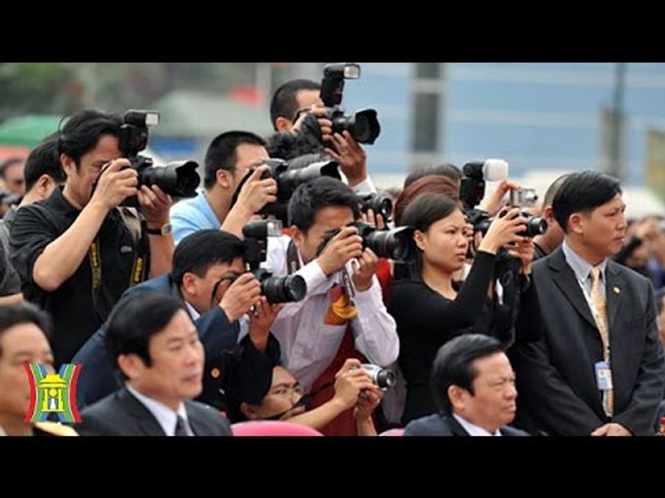 Phóng viên ảnh: Không chỉ là người đưa tin | HanoiTV