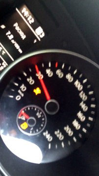 ДТП в Киеве: на Курнатовского Daewoo Lanos развернуло на Chevrolet Aveo