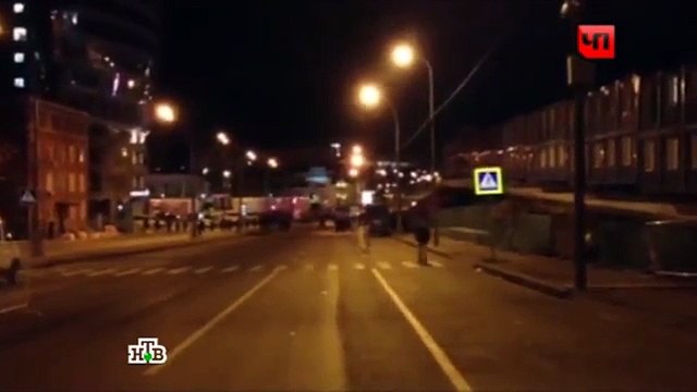 Мечеть возле «Олимпийского» Грузовики ОМОНа Курбан-байрам Мусульманский праздник