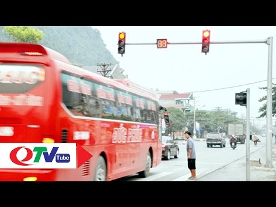 Hiểm họa từ đèn tín hiệu  | QTV