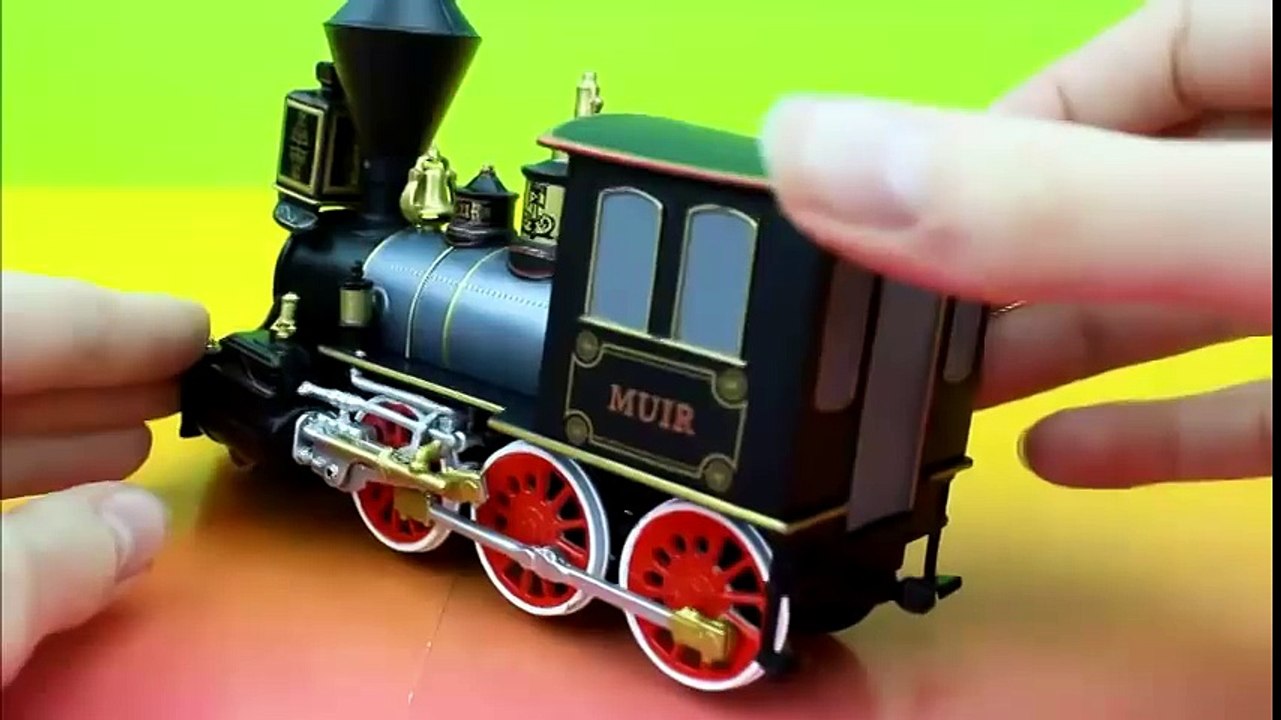 Disney Planes Fire & Rescue Muir Deluxe Die Cast with Avalanche Blackout piston peak blade