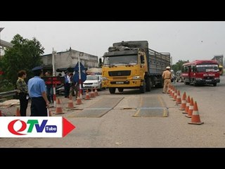 Mạnh tay xử lý xe quá khổ, quá tải | QTV