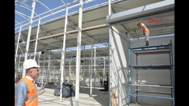 Yangının Ardından Osmanlı Halk Pazarı İnşaatında Çelik Karkas Montajı