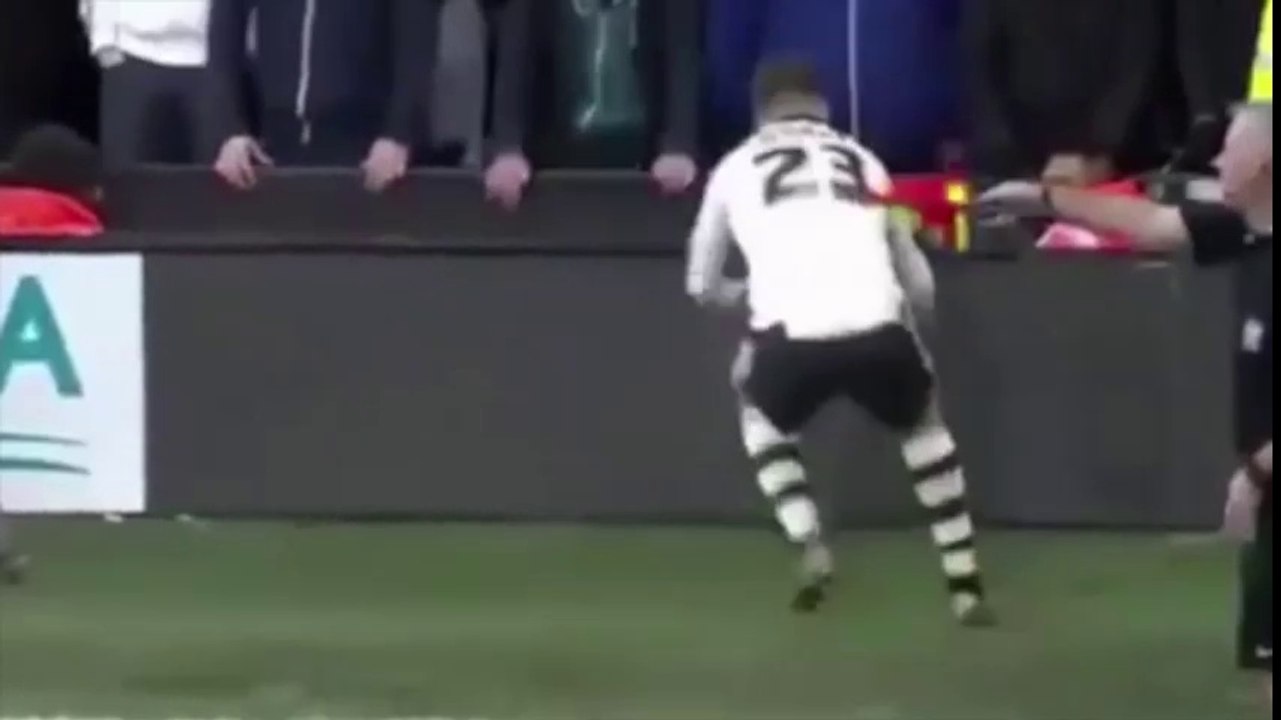 Quiso imitar a Neymar y le salió el regate más ridículo en tiempo