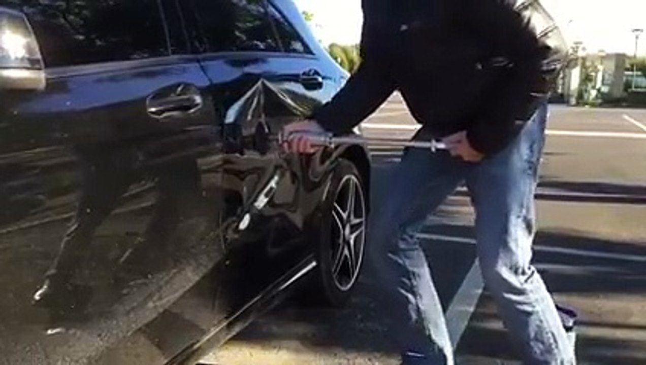 Araçlarda Boyasız Göçük Düzeltme Yöntemi