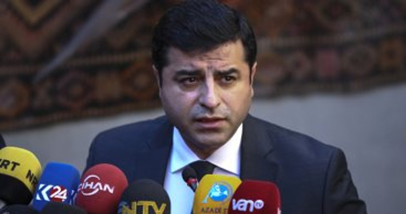 Demirtaş Hakkında 'Sur Çağrısı' Nedeniyle Soruşturma Başlatıldı