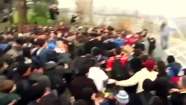 #Macedonia police fire tear gas at migrants - Hundreds of migrants including women and (1024p FULL HD)