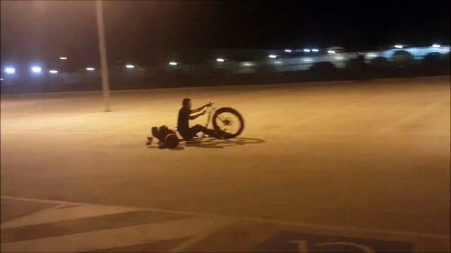 Drift Trike 360 - Pilote de trike complètement fou!!!