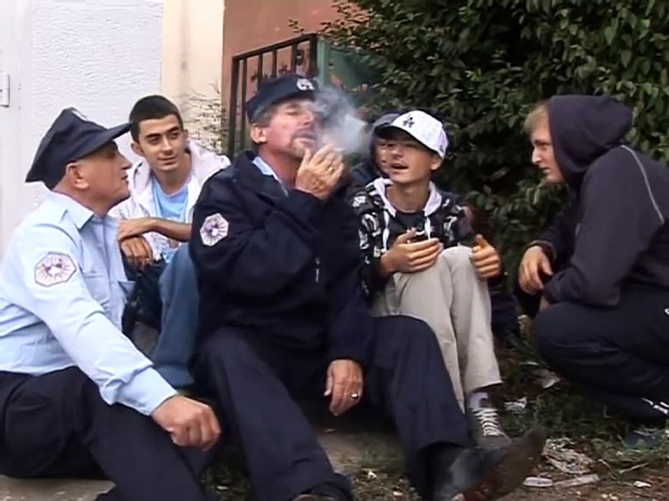 Cimë Polici - Polici pin droge