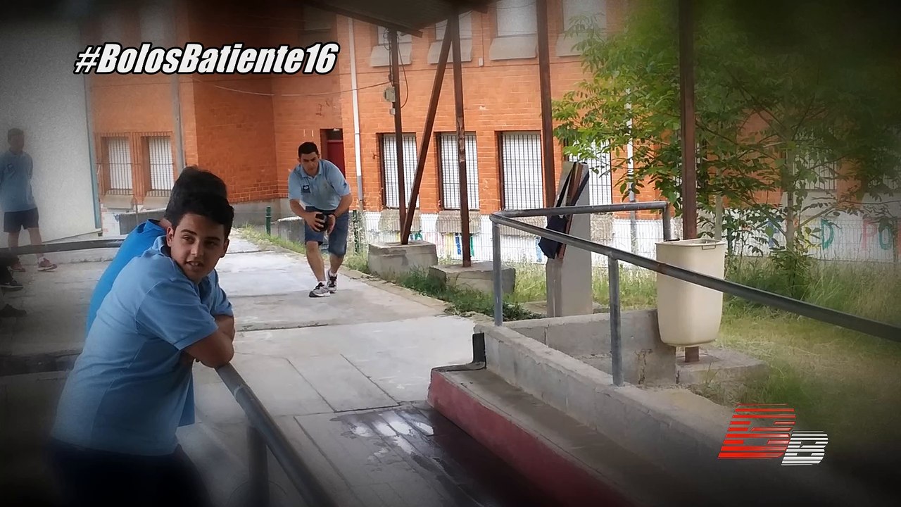 INTRO Bolos Batiente 16