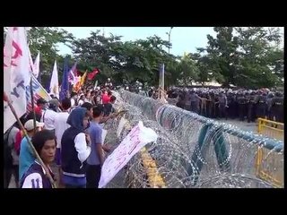 16th Congress opens, militants march ahead of Aquino SONA