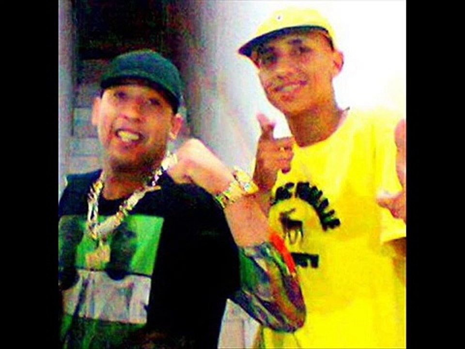 mc charada-nos que solta a voiz (dj ferrugem e dj puffe)web clip