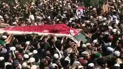 Ghazi-E-Islam Ghazi Malik Mumtaz Qadri Aasiq Ka Janaza Ha Zara Dhoom Sy Nkly