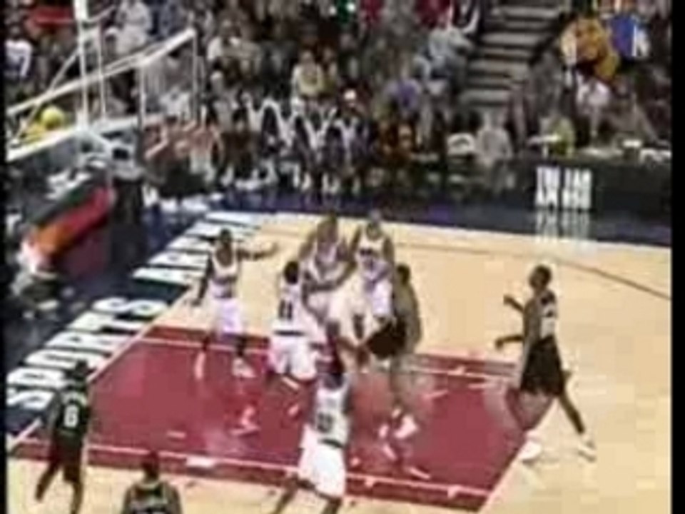 Tim Duncan’s First NBA Game