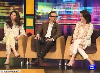 Mahira Khan gone crazy as Jogi Baba comes in Mazaaq Raat