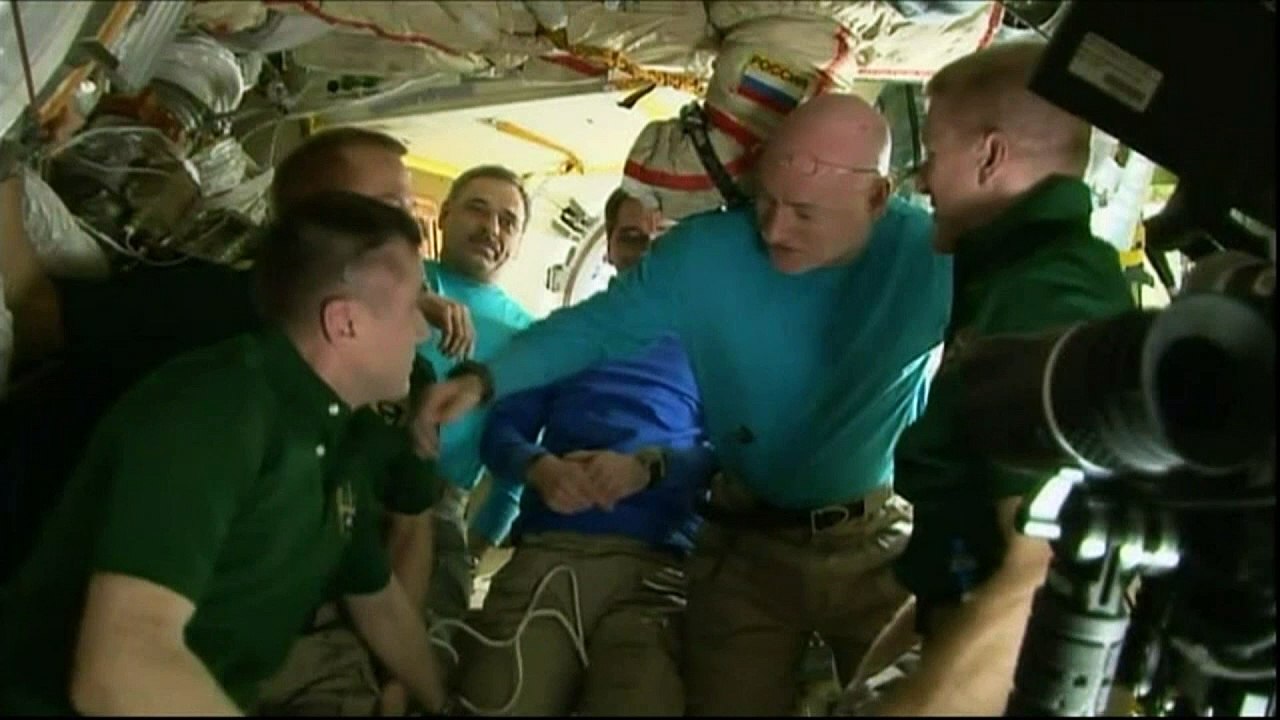 2 astronautes de retour sur Terre après 340 jours dans l'espace