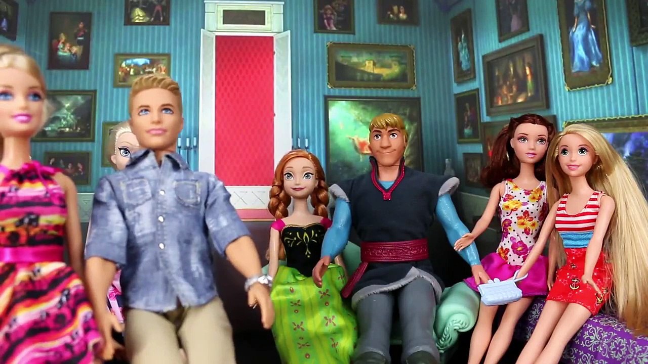 Frozen Dance Party Anna Elsa Kristoff Rapunzel Belle Barbie Cinderella Ariel Spiderman DisneyToysFan