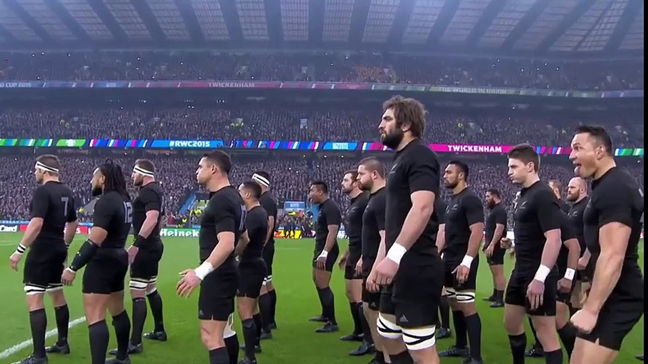 All Blacks lay down the Haka v Springboks