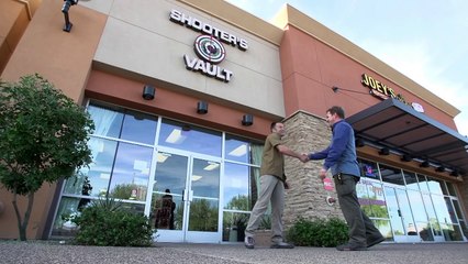 Ballistic Bronco: Machine Gun Install on a 1979 Ford Bronco! - Dirt Every Day Ep. 35