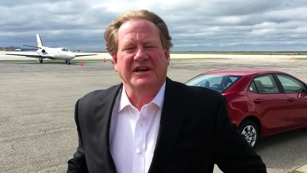 Give Me a Minute: Axelrod says Bernies fundraising is remarkable