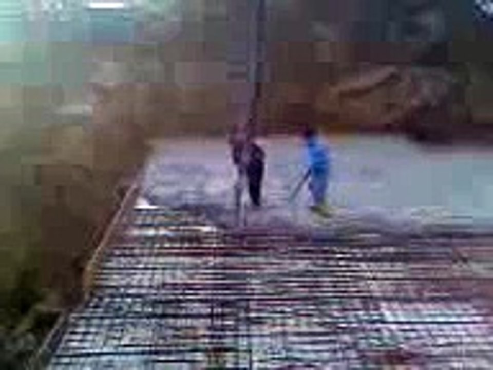 Gießen der Bodenplatte