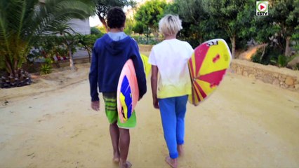 Sahara: Surf "Collectif-France-Jeunes" - Euskadi Surf TV