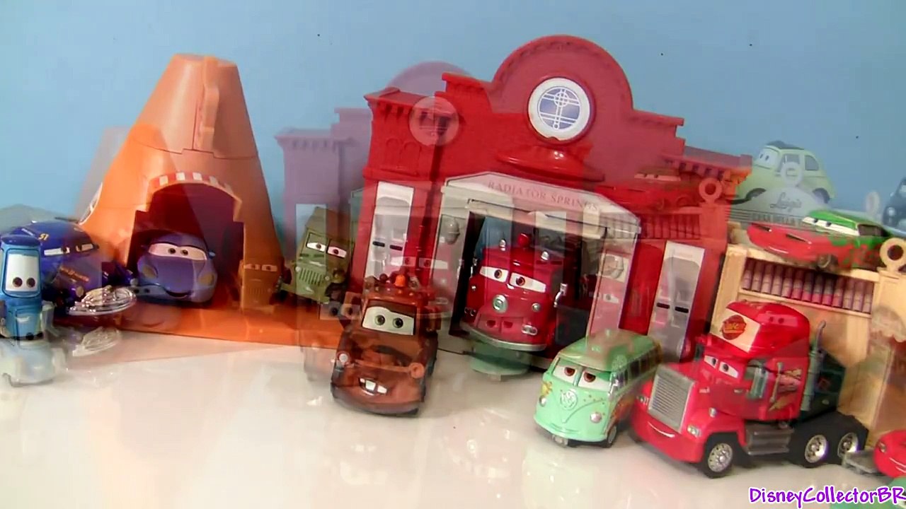 Play-Doh Christmas Cars Snowing n Radiator Springs Snow Day Holida Play Dough Santa Mater