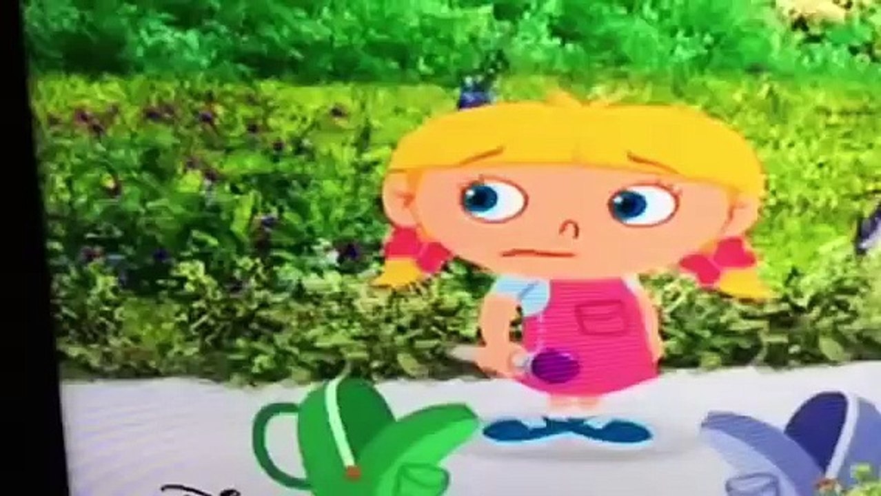 Big Jet Stealing Annies Microphone