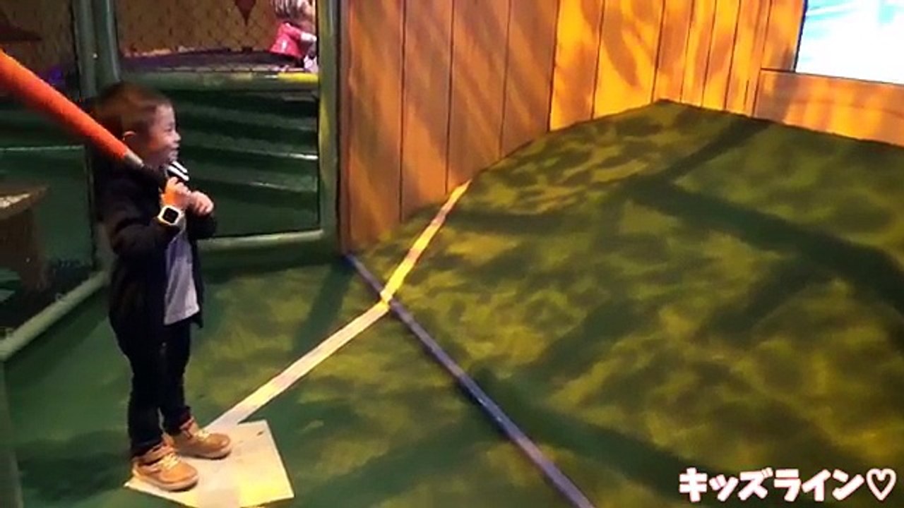 USJ スヌーピー バッティング 子供とおでかけ Snoopy Batting Family fun theme park Universal Studios Japan