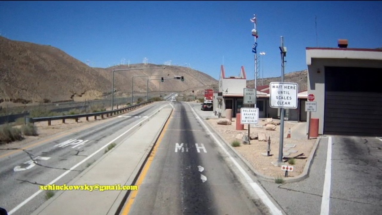 California Weight Watchers in Action//Weigh Station//CA- 58 Tehachapi Mojave, DOT Scale House