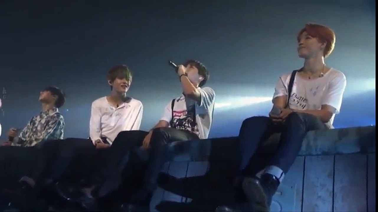 BTS HYYH 화양연화 on stage' full concert DVD 820 Moving On 이사 Vídeo Dailymotion