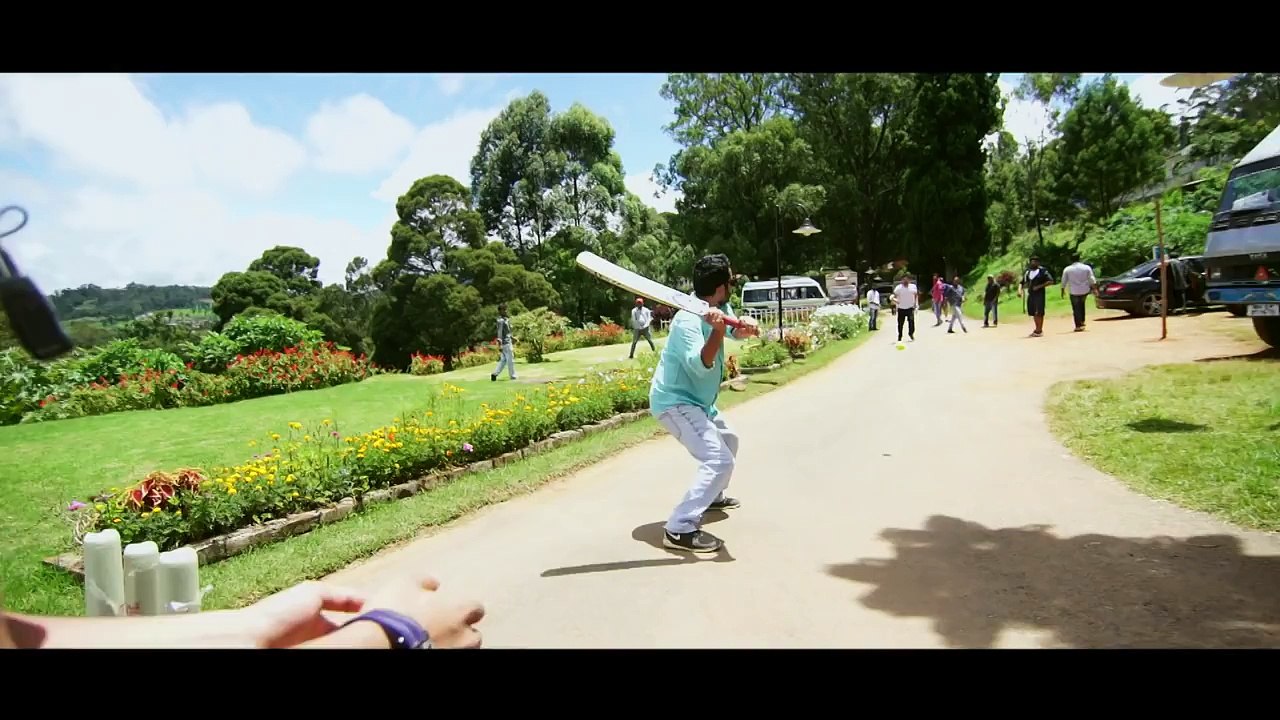 Cricket Match- Kapoor Vs Sons - Sidharth Malhotra & Fawad Khan