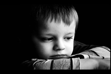 مقطع كمان حزين عندما يشعر الكمان بوحدتك يجعلك تبكى