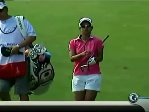 Ai Miyazatos unusual warm up technique