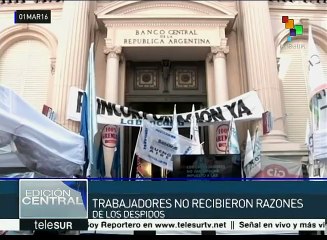 Télécharger la video: Argentina: más despidos masivos en sectores de salud mental y bancario