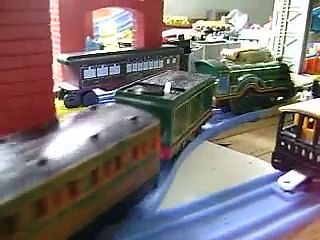 Lionel RC Polar Express.AVI
