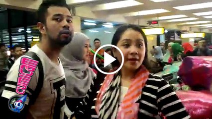 Tiba di Bandara, Barang Raffi-Gigi Menumpuk - Cumicam 02 Maret 2016